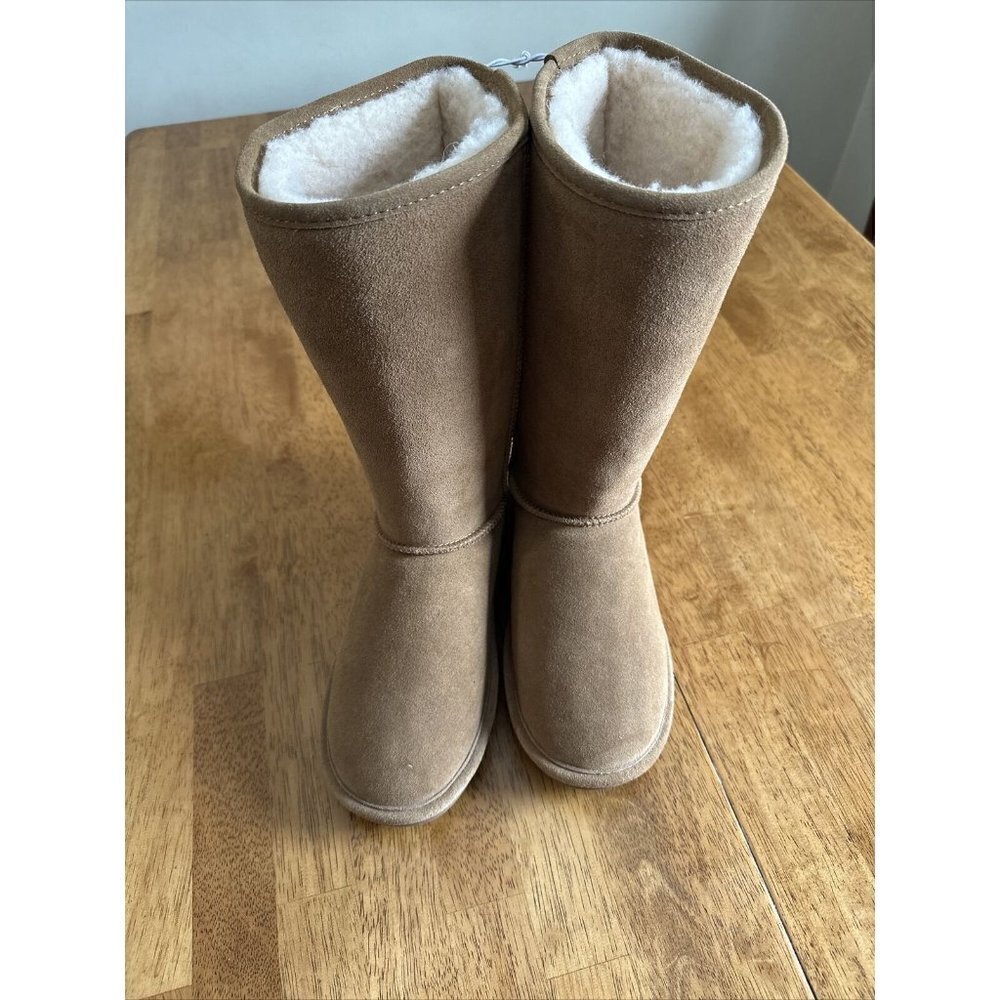 BEARPAW Women's Eva Tall Tan/brown  Size 7 new